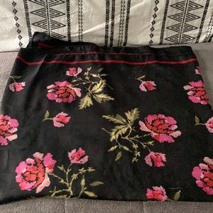Floral scarf/shawl